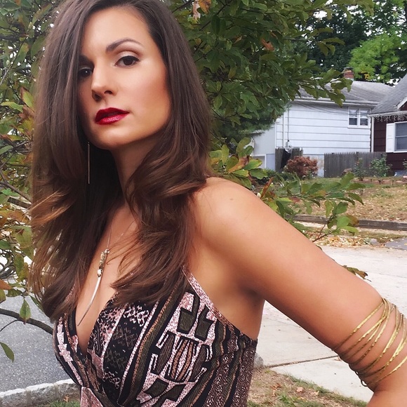 Meet your Posher, Sooz - Picture 7 of 9